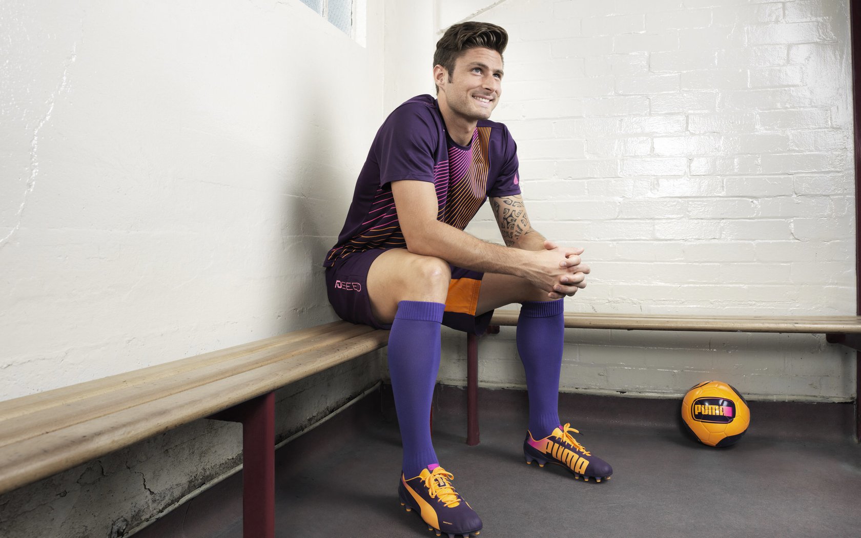 绿茵场上的中美对决，德布劳内如何成为曼城斩落美国资本的关键先生