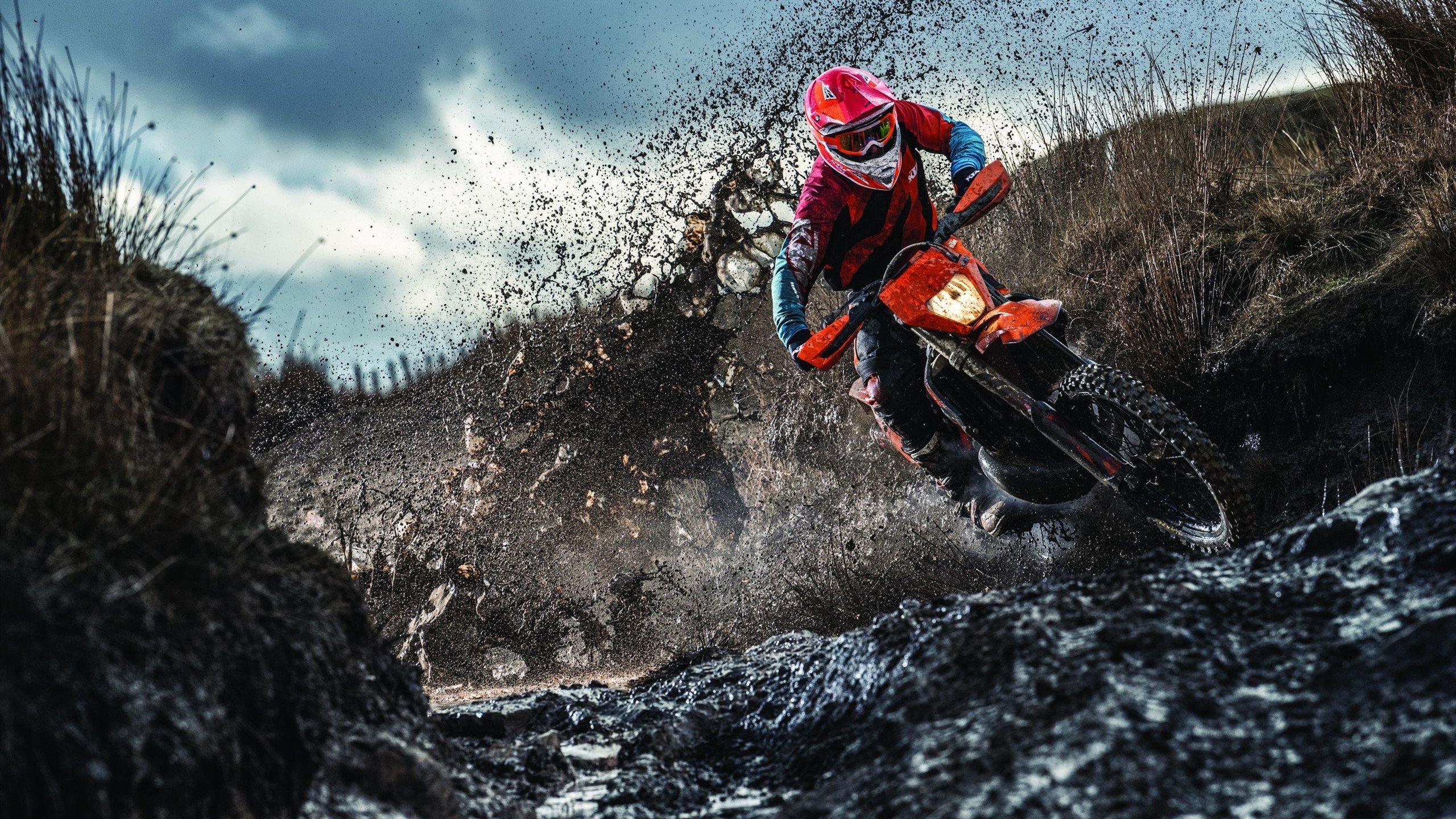 华体会官方入口-范戴克数据全面爆炸，突尼斯战术如何压制切尔西？现代足球战术博弈的启示